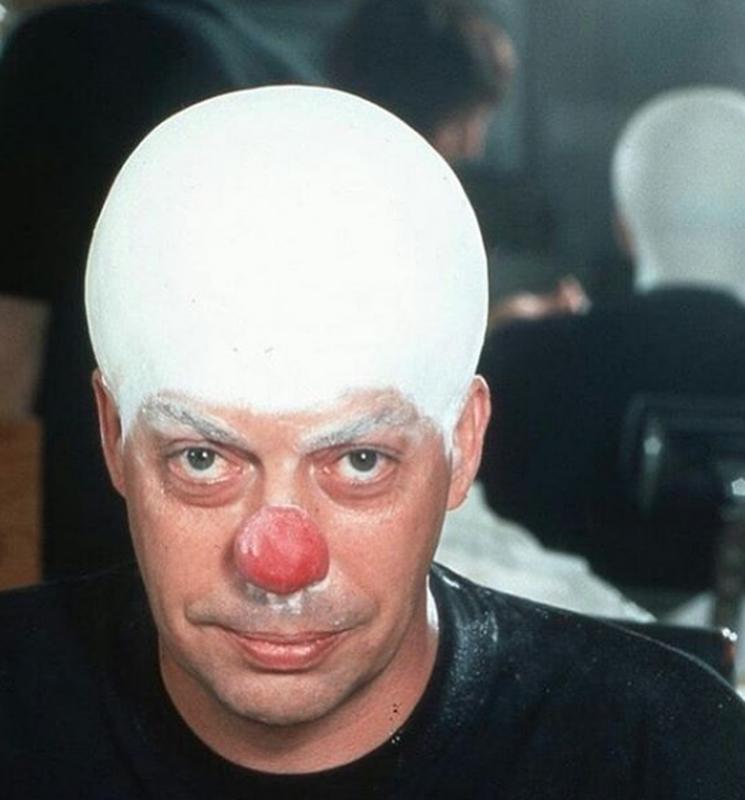 Rarely Seen Photos That Reveal A Different Side To The 90s Rarely Seen Photos That Reveal A Different Side To The 90s