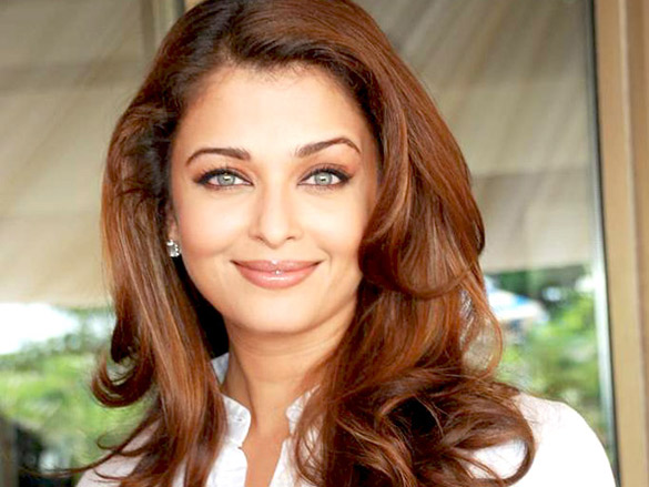 Las Mujeres Que Lucen Esplendorosas A Cualquier Edad Aishwarya Rai Bachchan
