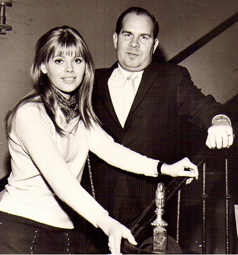 Las Mujeres Que Lucen Esplendorosas A Cualquier Edad Britt Ekland