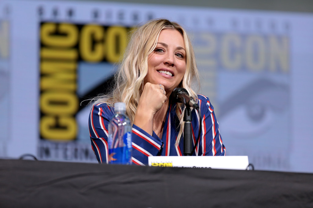 Las Mujeres Que Lucen Esplendorosas A Cualquier Edad Kaley Cuoco
